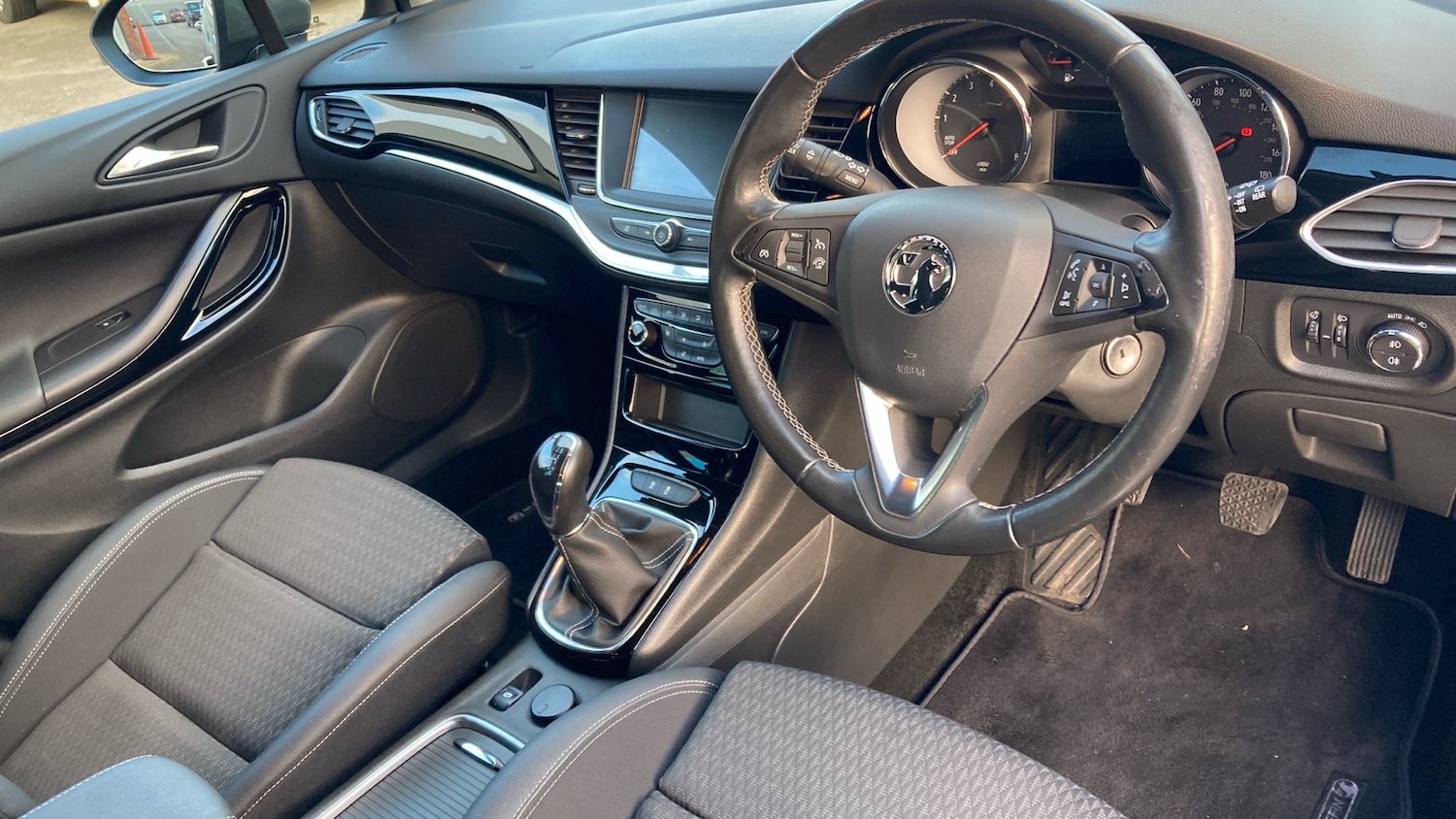 Used Vauxhall Astra 2019 for sale - 77011868: Photo 11