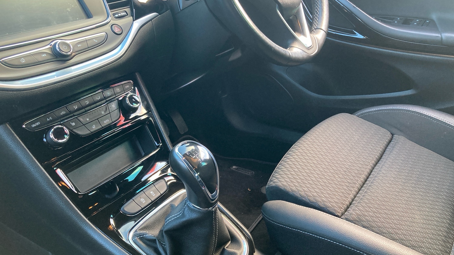 Used Vauxhall Astra 2019 for sale - 77011868: Photo 13