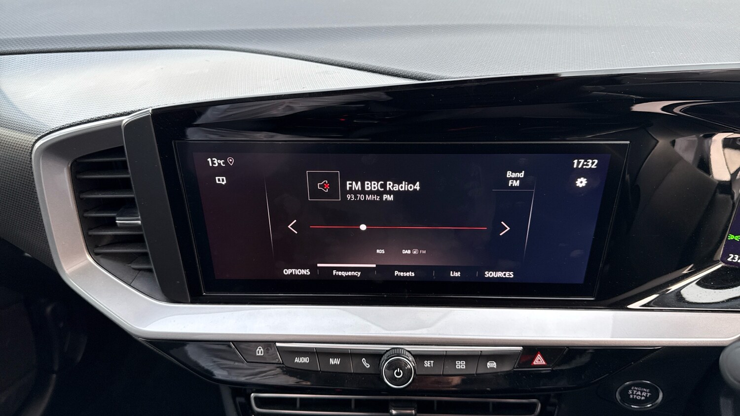 Used Vauxhall Mokka 2022 for sale - 77998260: Photo 12