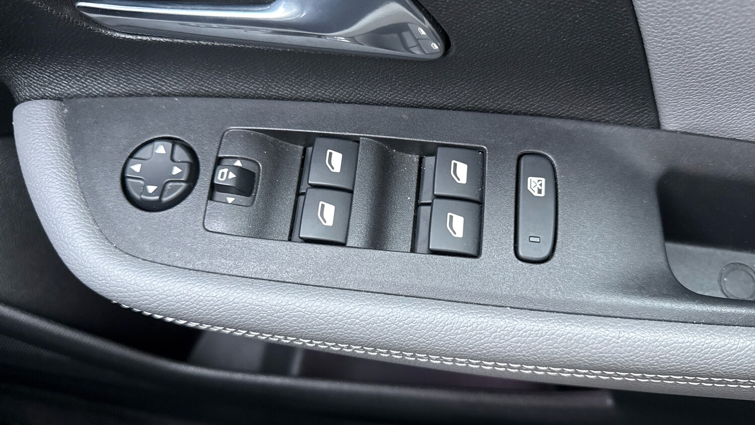 Used Vauxhall Mokka 2022 for sale - 77998260: Photo 25