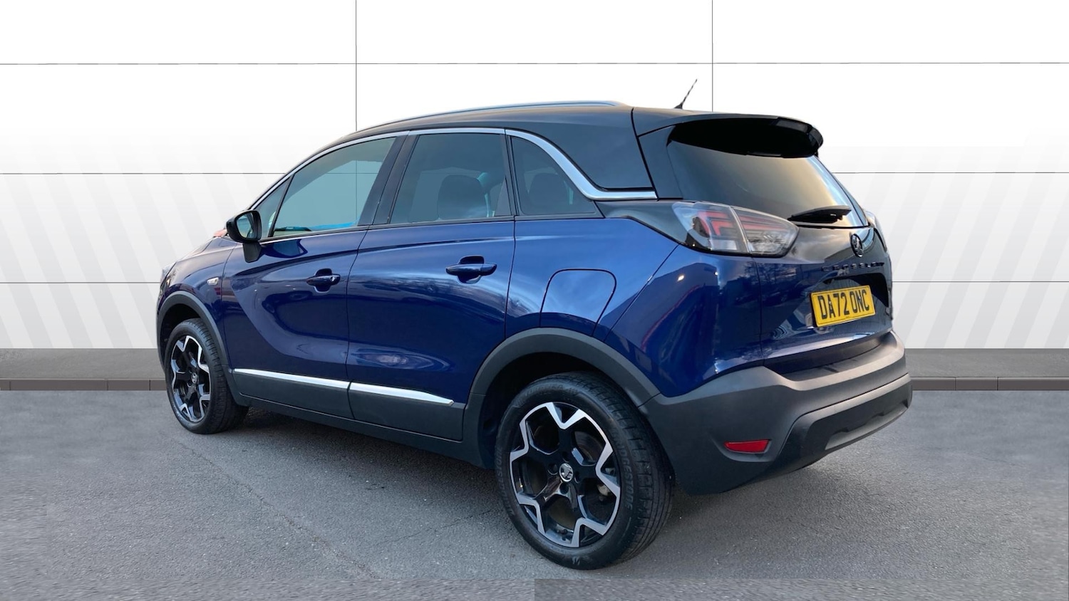 Used Vauxhall Crossland 2022 for sale - 77034228: Photo 2