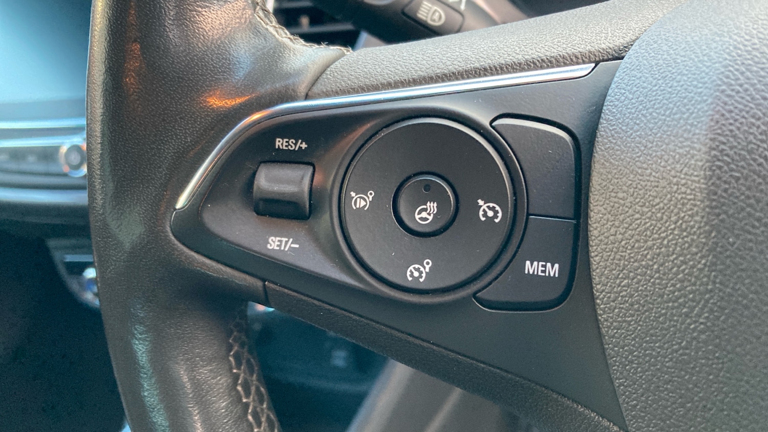 Used Vauxhall Crossland 2022 for sale - 77034228: Photo 26