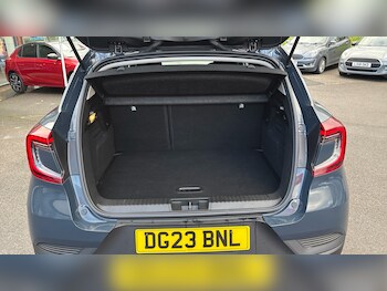 Used Renault Captur 2023 for sale - 77964774: Photo