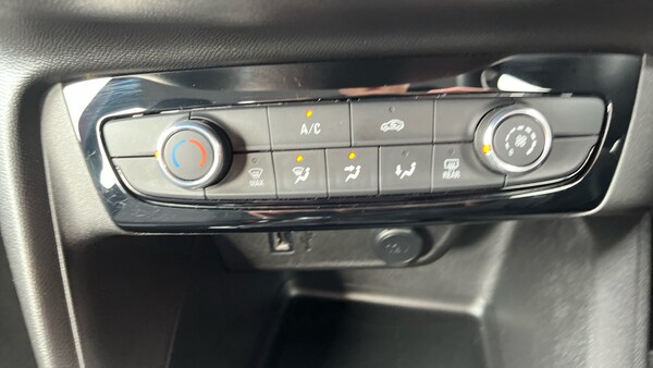 Used Vauxhall Corsa 2022 for sale - 76206502: Photo 29
