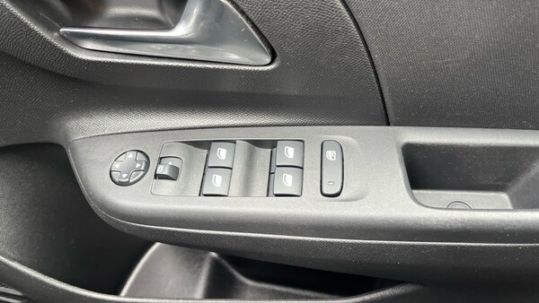 Used Vauxhall Corsa 2022 for sale - 76206502: Photo 37