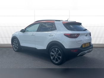 Used Kia Stonic 2019 for sale - 79478856: Photo