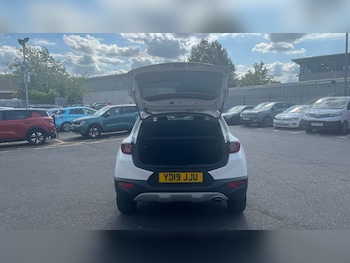Used Kia Stonic 2019 for sale - 79478856: Photo