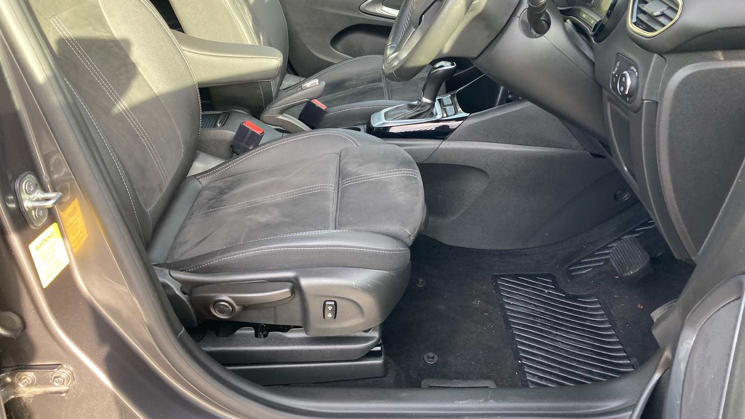 Used Vauxhall Crossland 2022 for sale - 78015123: Photo 26