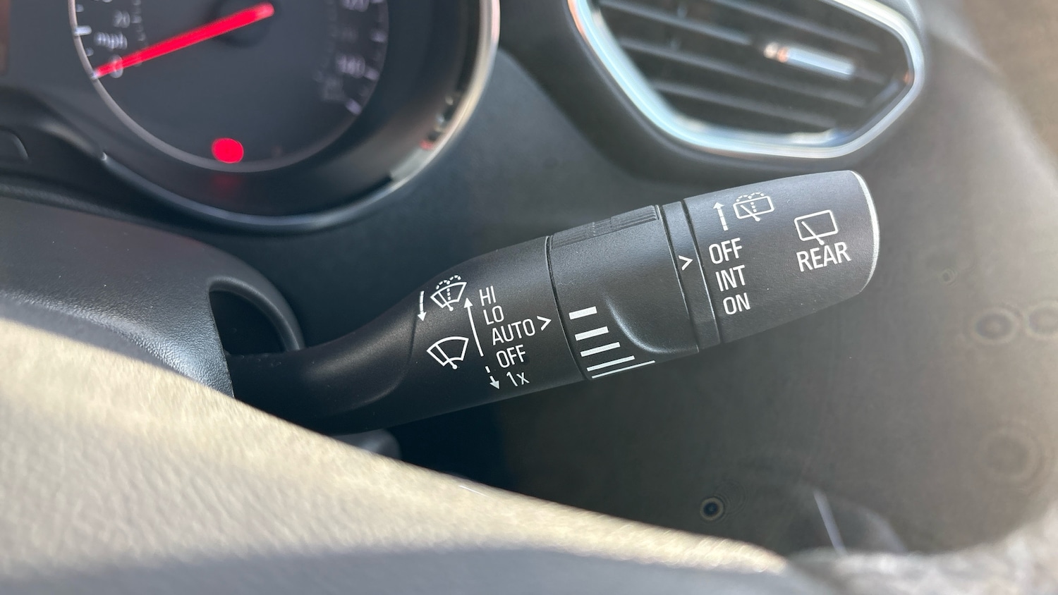 Used Vauxhall Crossland 2022 for sale - 76932094: Photo 24