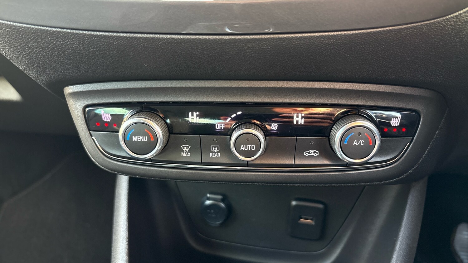 Used Vauxhall Crossland 2022 for sale - 76932094: Photo 30