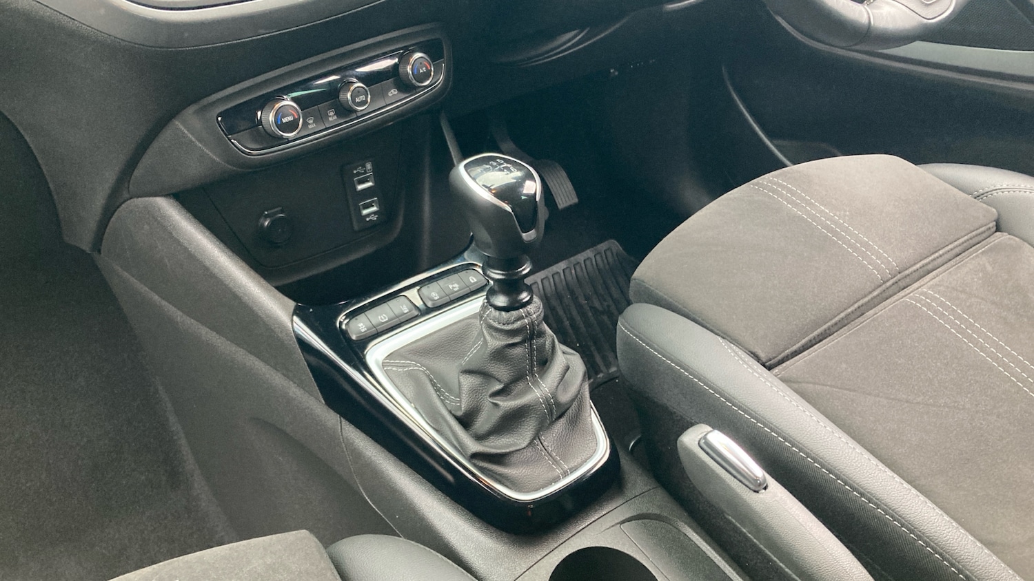 Used Vauxhall Crossland 2022 for sale - 76722727: Photo 13