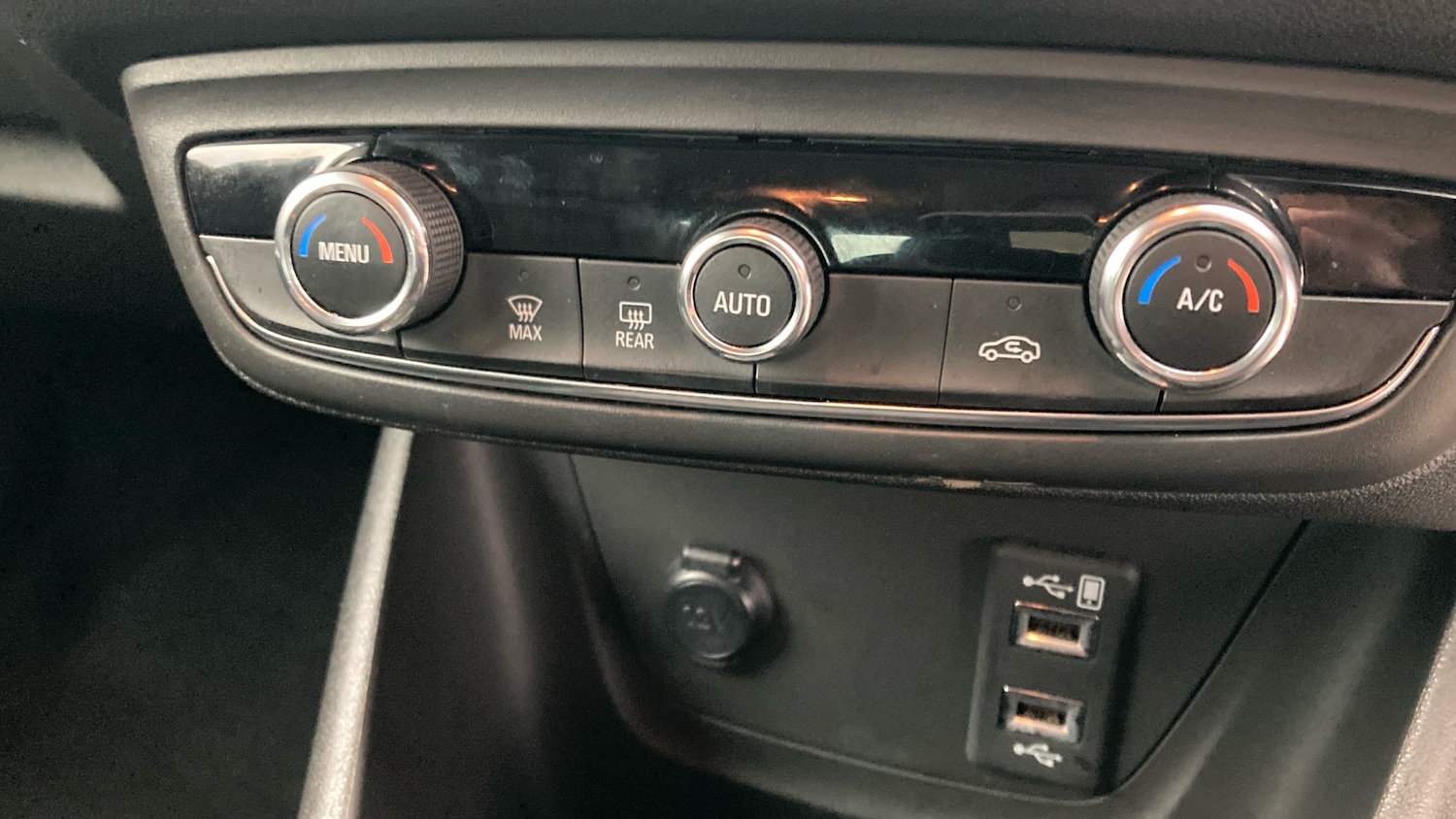 Used Vauxhall Crossland 2022 for sale - 76722727: Photo 34