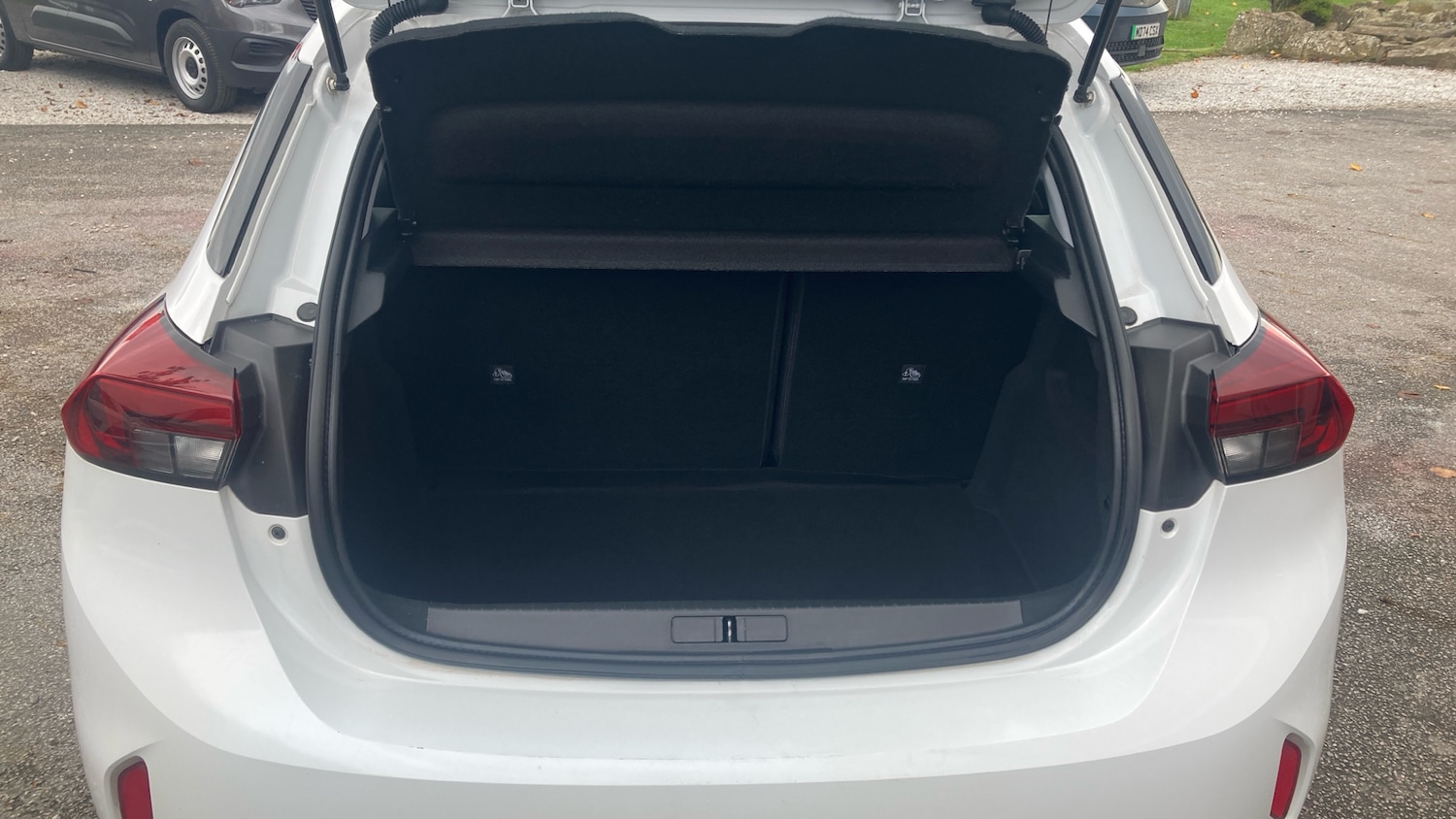 Used Vauxhall Corsa 2020 for sale - 76452689: Photo 4