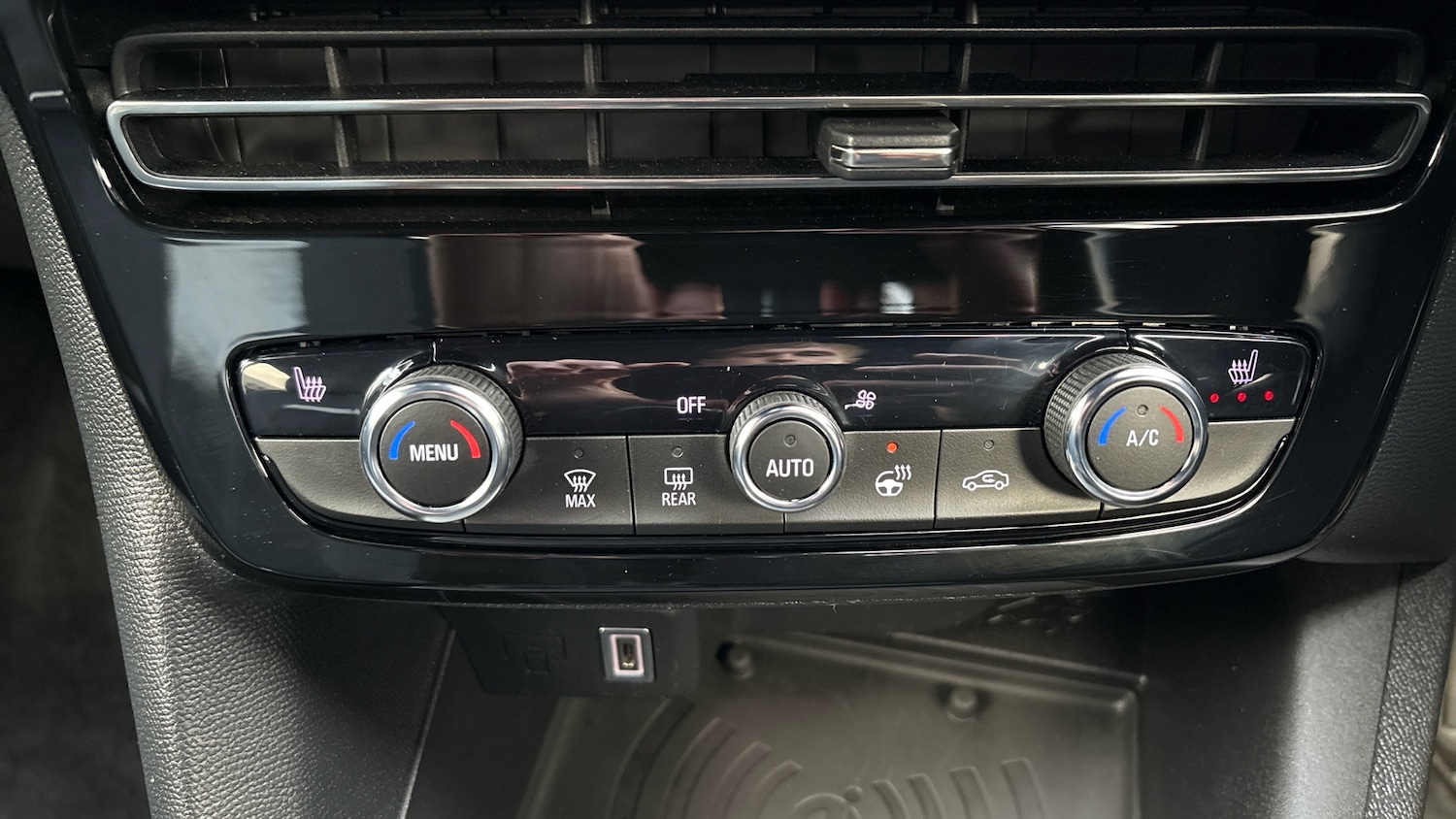 Used Vauxhall Mokka 2025 for sale - 76438432: Photo 25