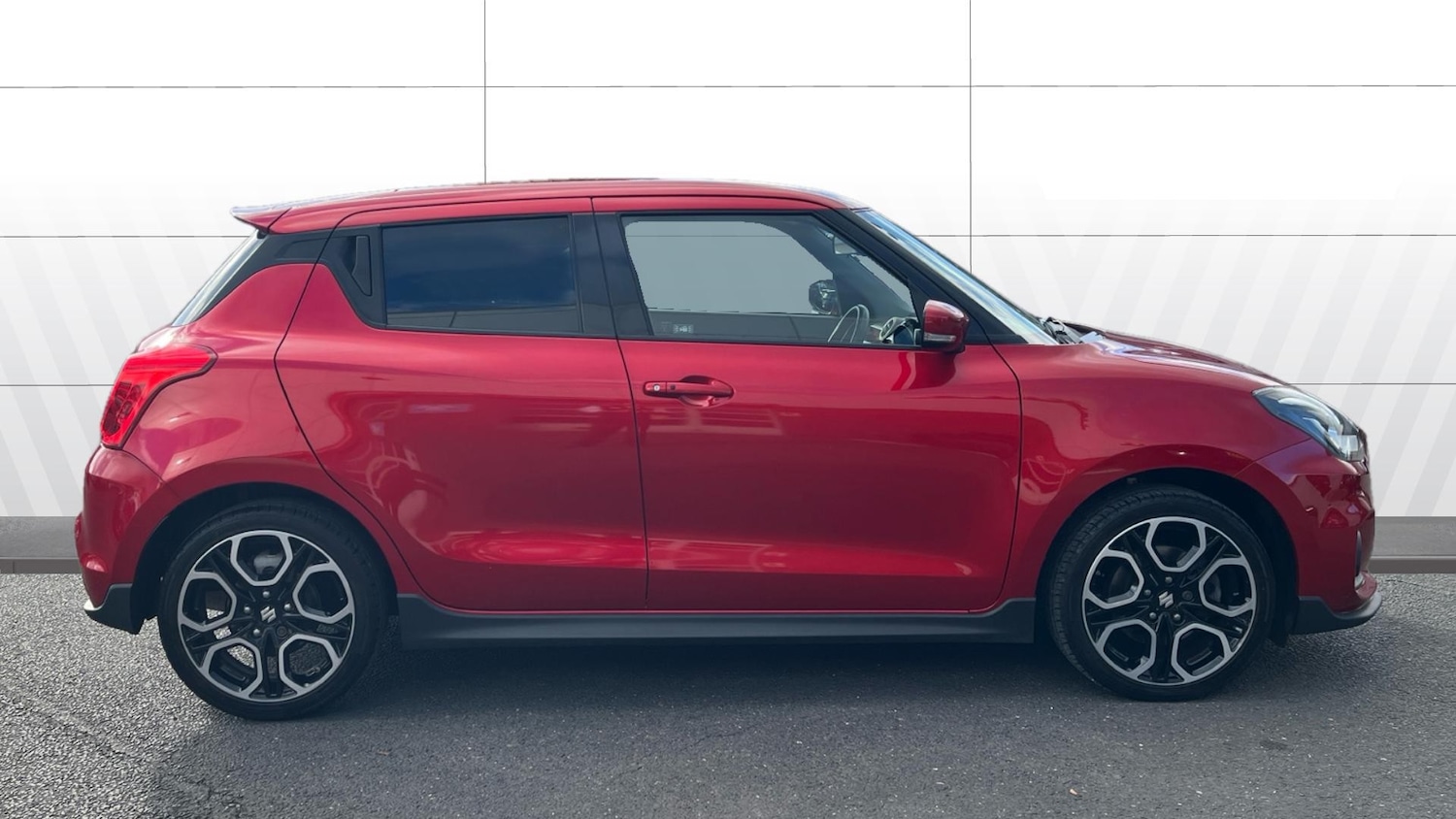 Used Suzuki Swift 2021 for sale - 76384904: Photo 5