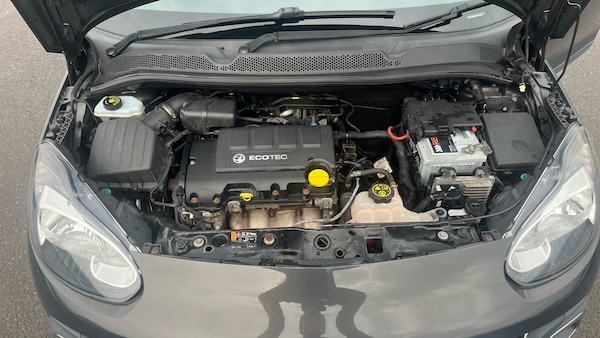 Used Vauxhall ADAM 2015 for sale - 76067486: Photo 8