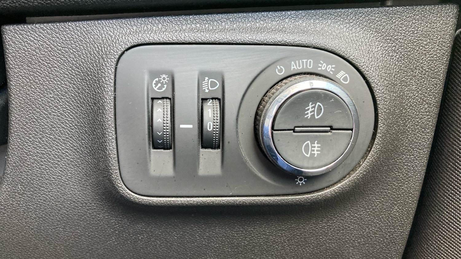 Vehicle 28