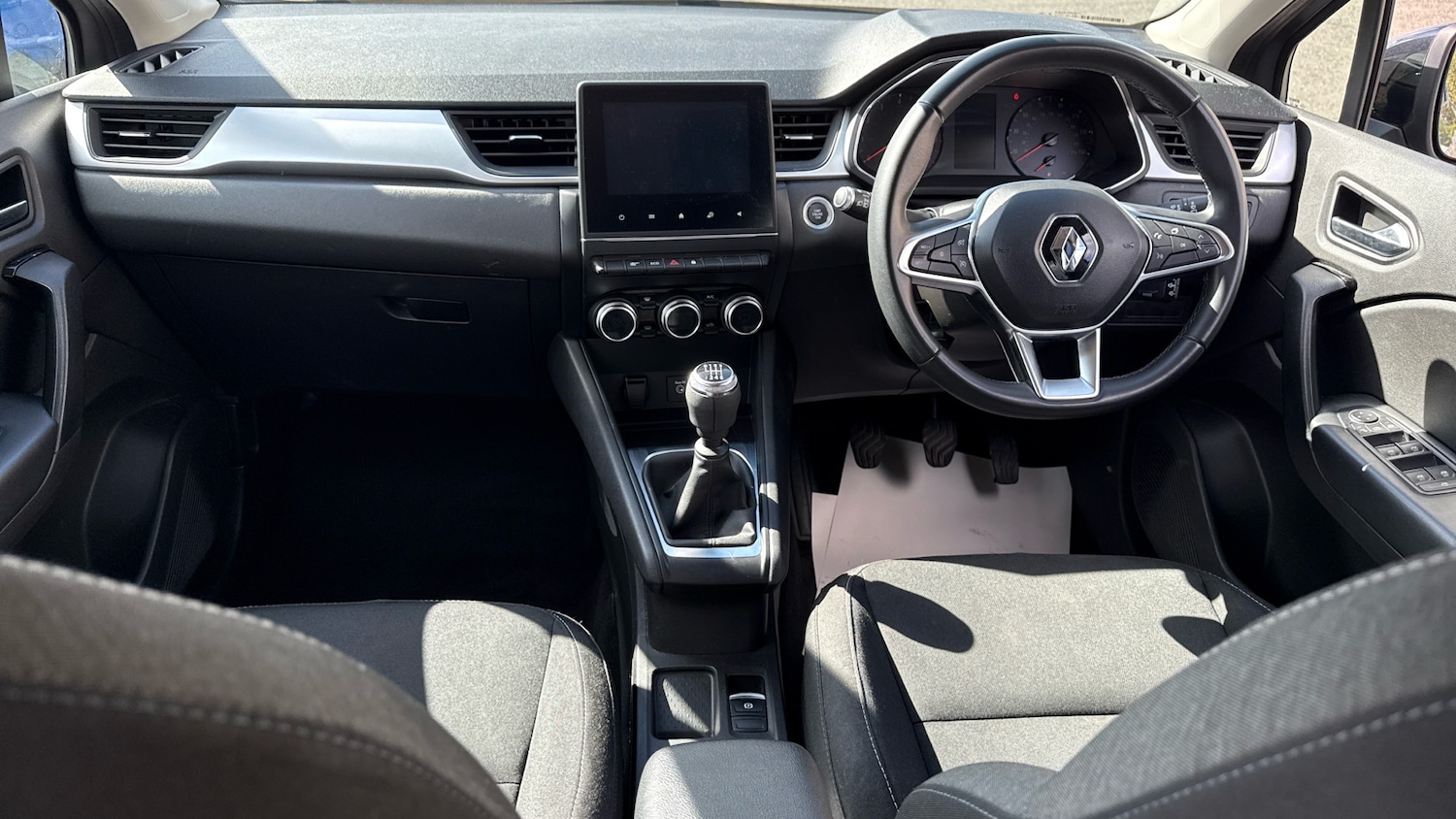 Used Renault Captur 2021 for sale - 76640820: Photo 10