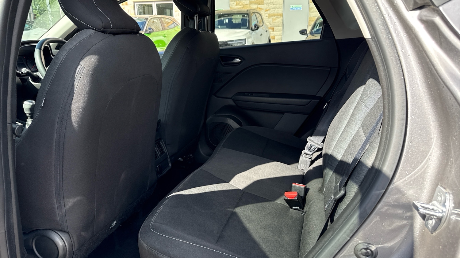 Used Renault Captur 2021 for sale - 76640820: Photo 16