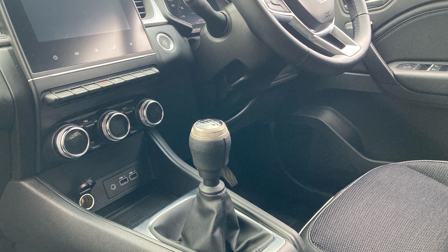 Used Renault Captur 2024 for sale - 77033366: Photo 13