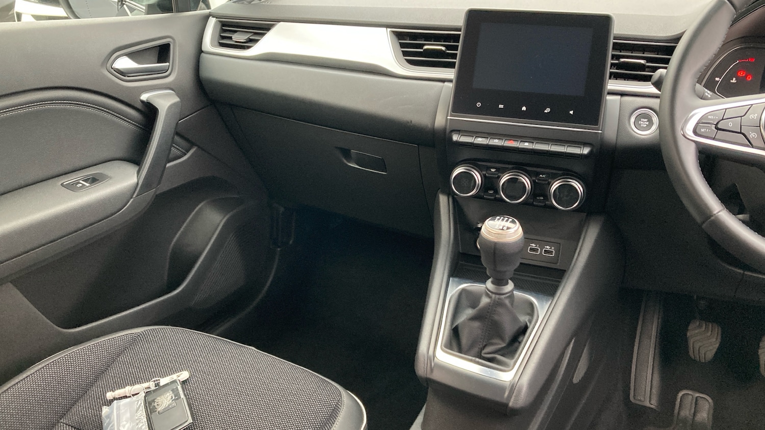 Used Renault Captur 2024 for sale - 77033366: Photo 14