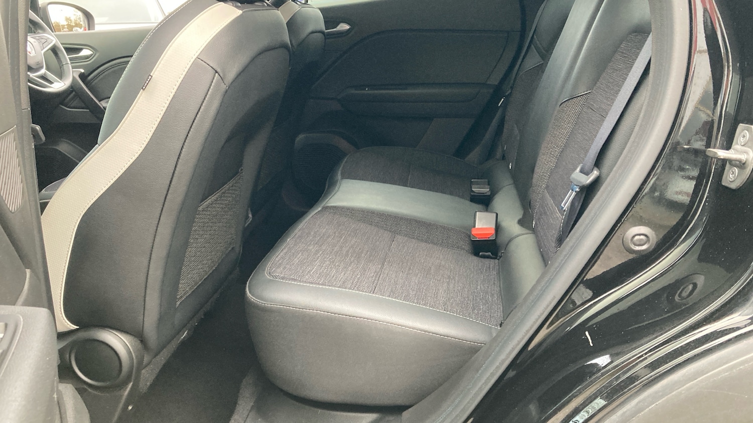 Used Renault Captur 2024 for sale - 77033366: Photo 16