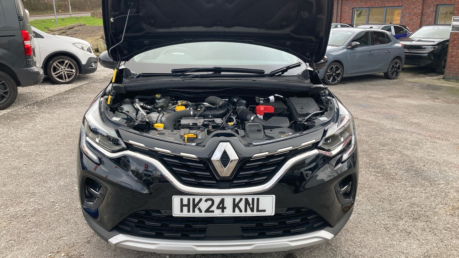 Used Renault Captur 2024 for sale - 77033366: Photo 8