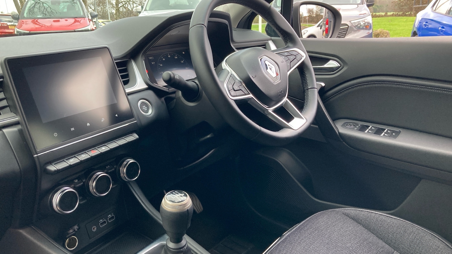 Used Renault Captur 2024 for sale - 77033366: Photo 9