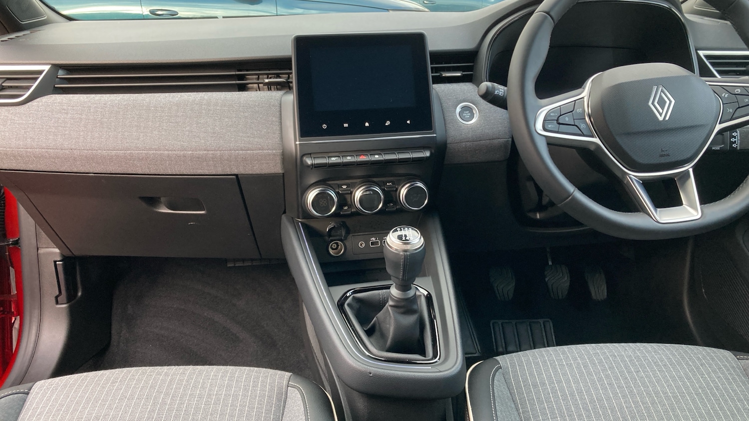 Used Renault Clio 2024 for sale - 76766811: Photo 10