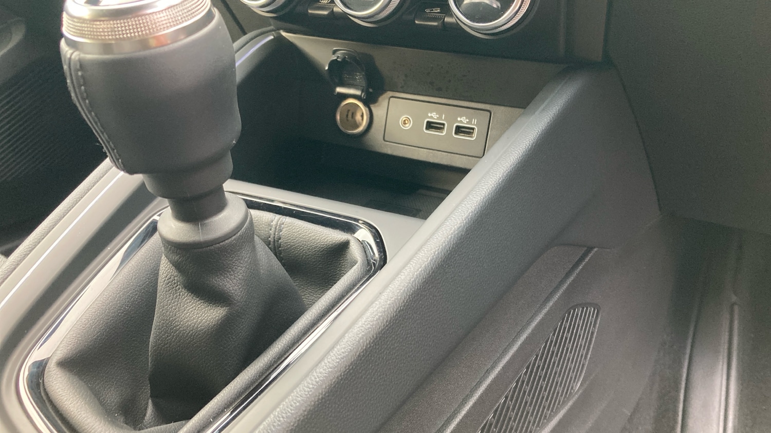 Used Renault Clio 2024 for sale - 76766811: Photo 32