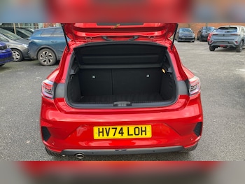 Used Renault Clio 2024 for sale - 76766811: Photo