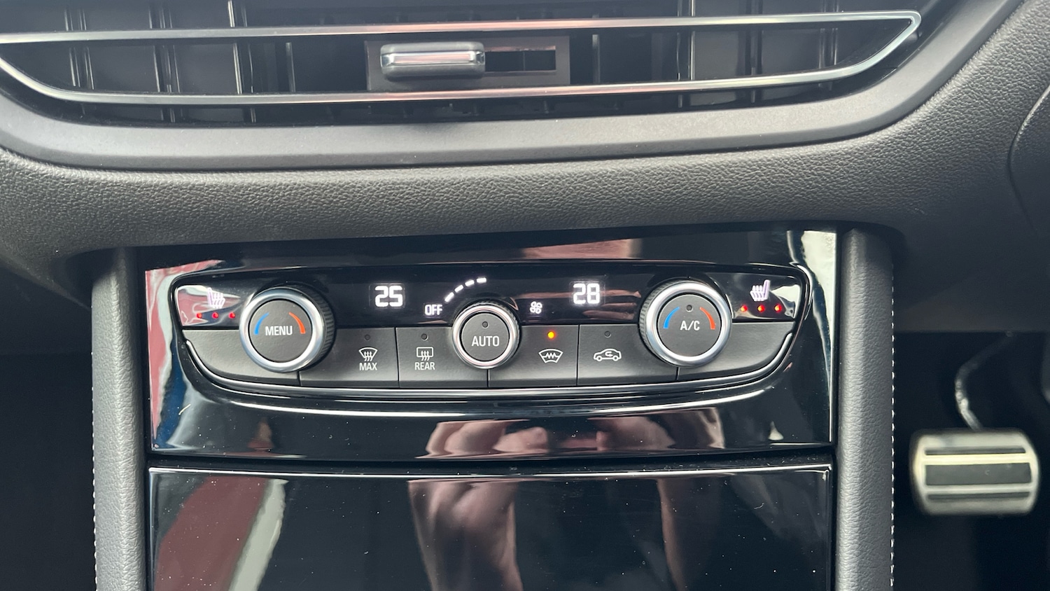 Used Vauxhall Grandland 2023 for sale - 76578062: Photo 28