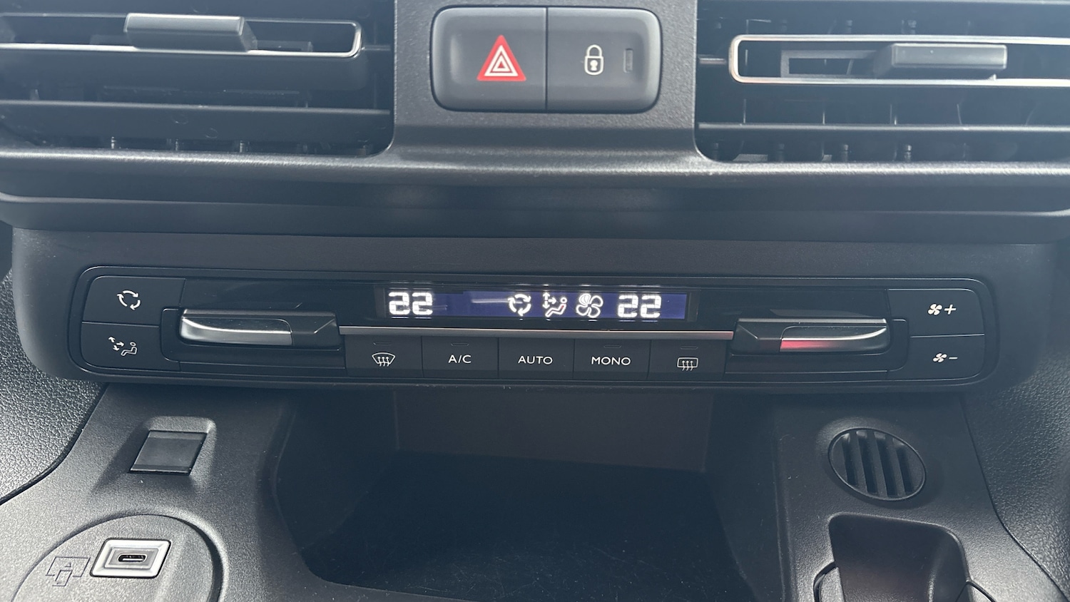 Used Vauxhall Combo Life 2025 for sale - 77340278: Photo 26