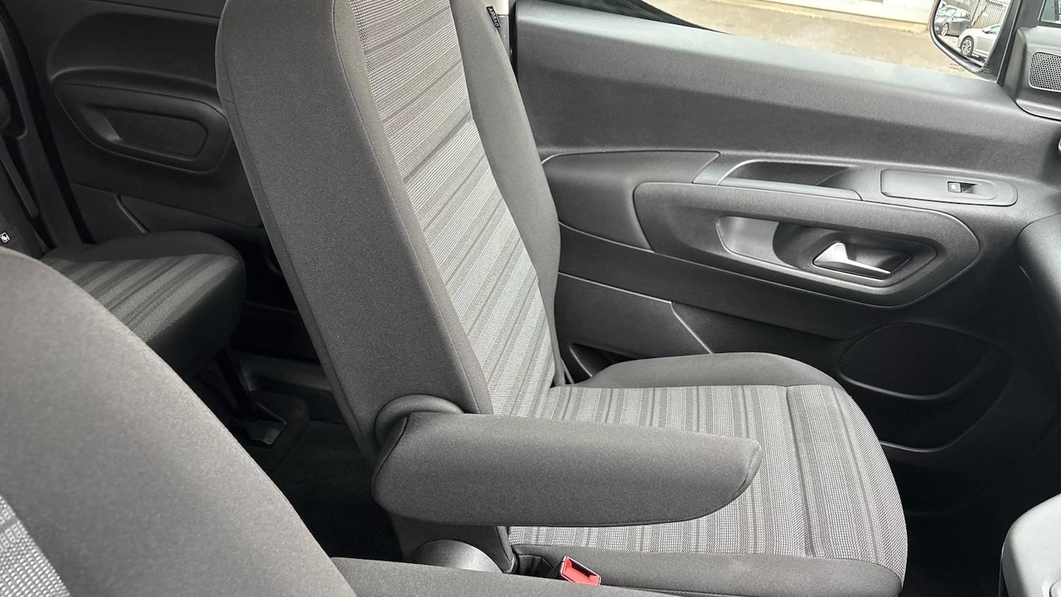 Used Vauxhall Combo Life 2022 for sale - 77846338: Photo 35