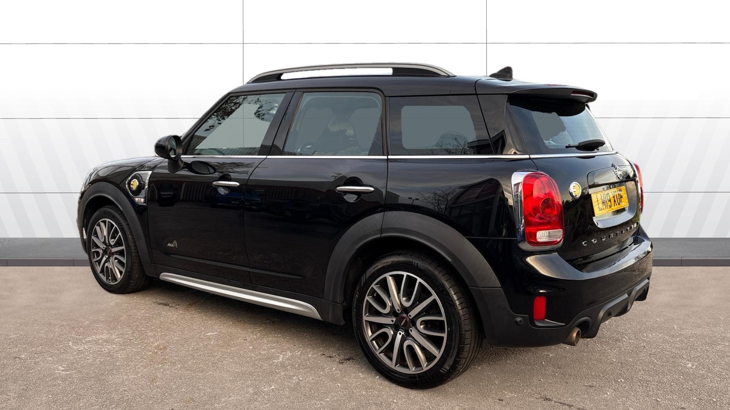 Used MINI Countryman 2019 for sale - 76637263: Photo 2