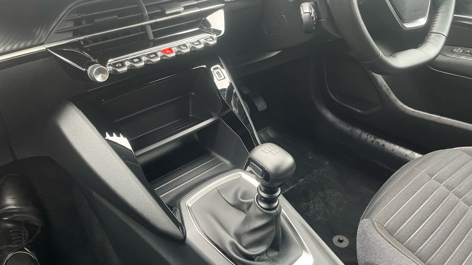 Used Peugeot 208 2020 for sale - 76005900: Photo 13