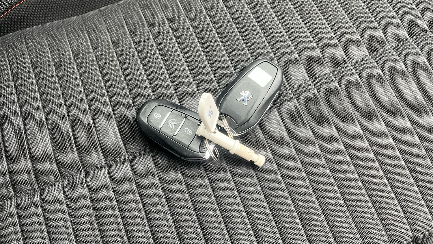 Used Peugeot 208 2020 for sale - 76005900: Photo 19