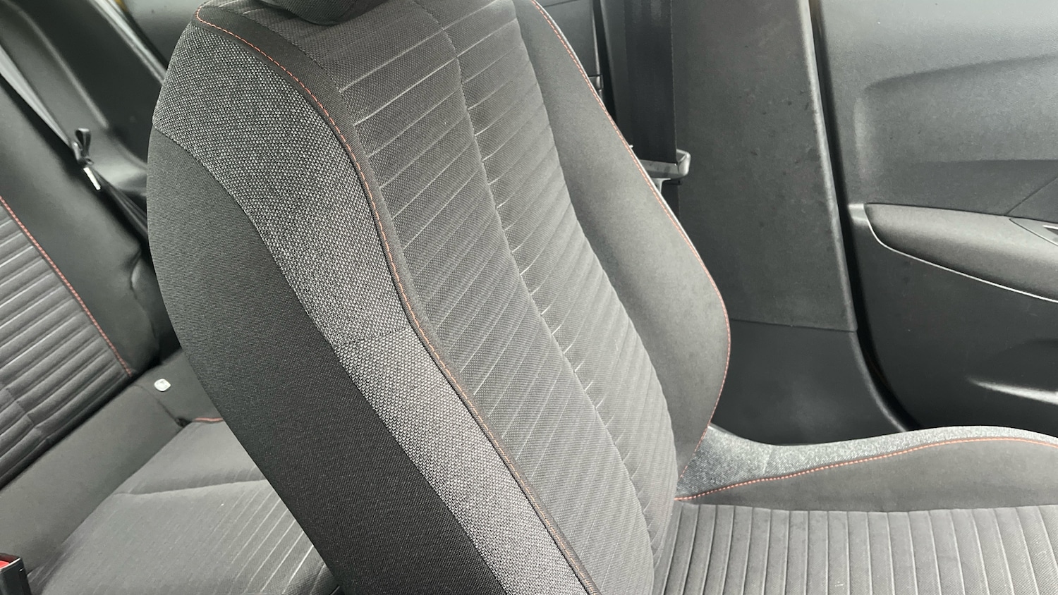 Used Peugeot 208 2020 for sale - 76005900: Photo 34