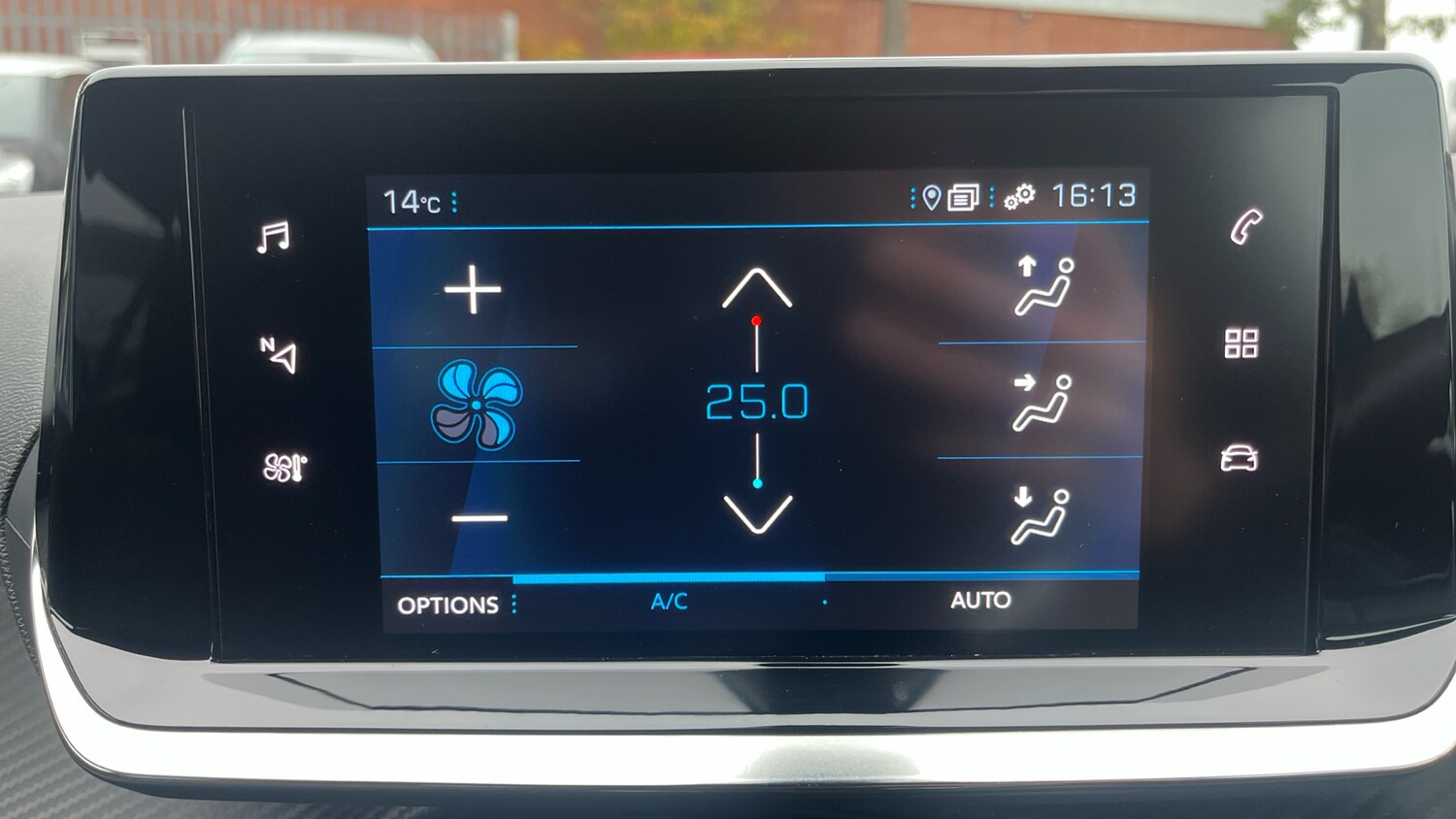 Used Peugeot 2008 2023 for sale - 76287837: Photo 23