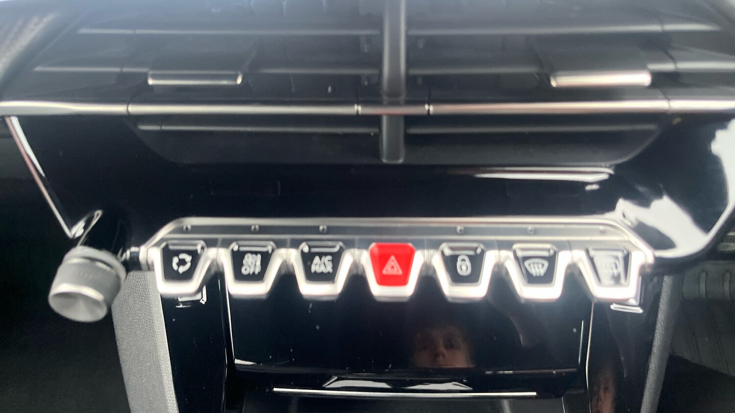 Used Peugeot 2008 2023 for sale - 76287837: Photo 25