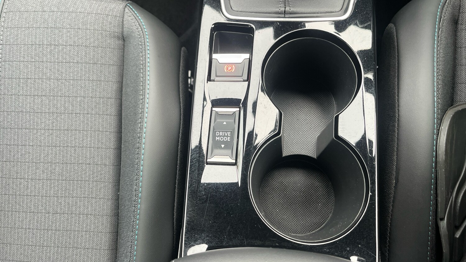 Used Peugeot 2008 2023 for sale - 76287837: Photo 29