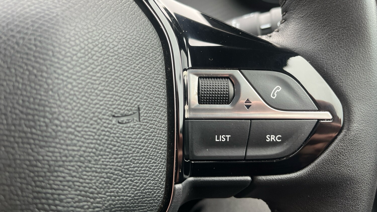 Used Peugeot 2008 2023 for sale - 76287837: Photo 35