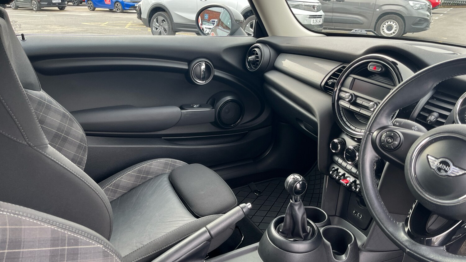 Used MINI Hatch 2018 for sale - 78164689: Photo 14