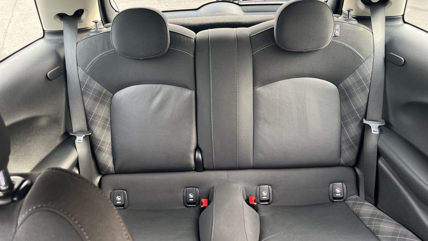 Used MINI Hatch 2018 for sale - 78164689: Photo 15