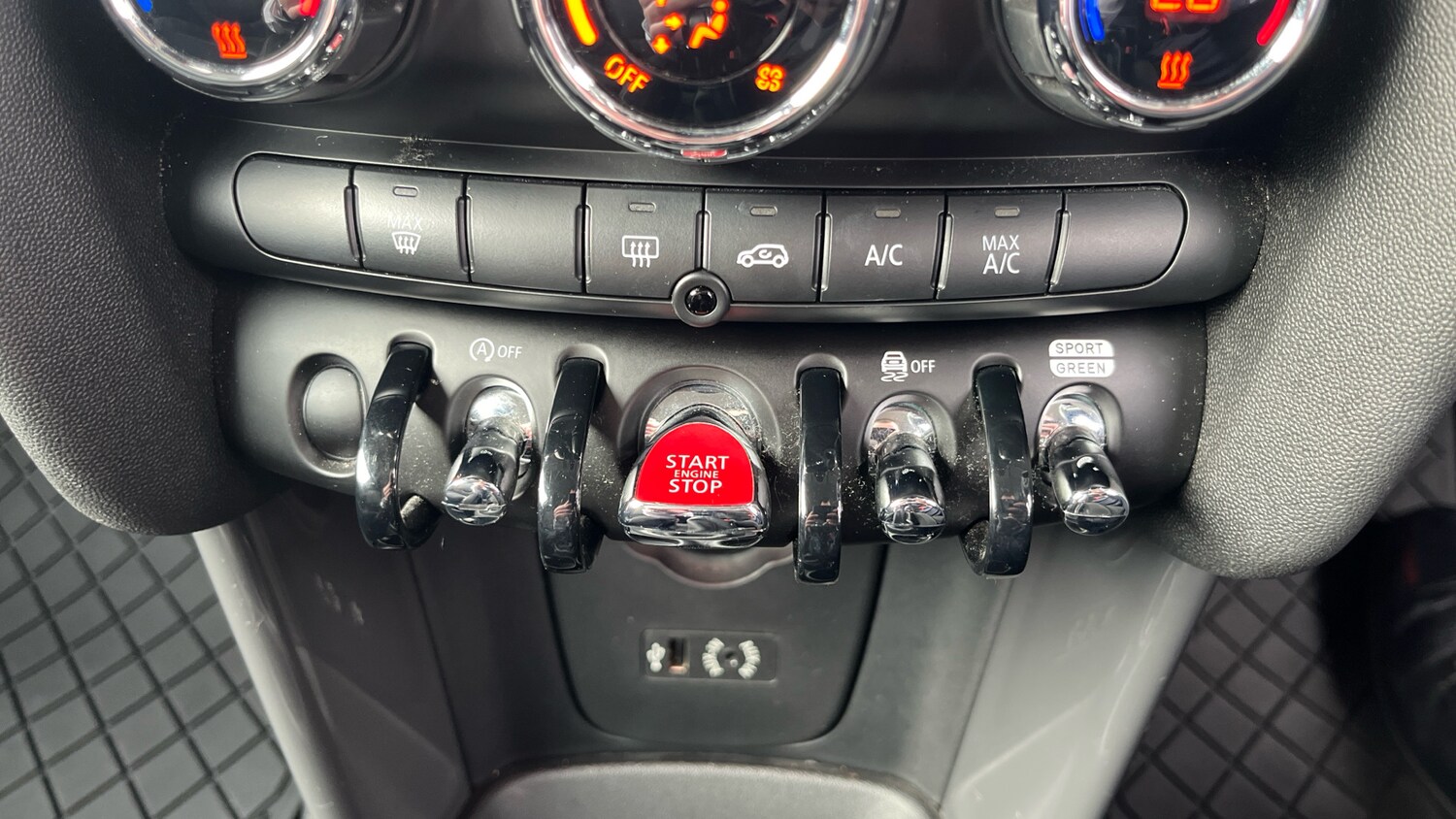 Used MINI Hatch 2018 for sale - 78164689: Photo 26