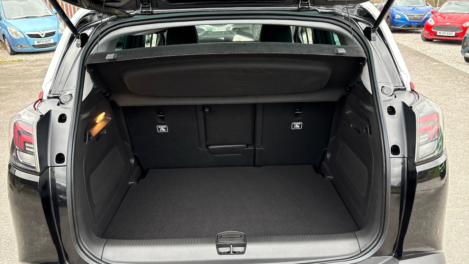 Used Vauxhall Crossland 2021 for sale - 77650177: Photo 4