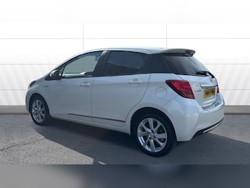 Used Toyota Yaris 2015 for sale - 78409581: Photo