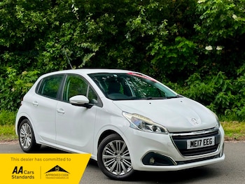 Used Peugeot 208 2017 for sale - 78875933: Photo