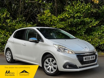 Used Peugeot 208 2016 for sale - 78739089: Photo