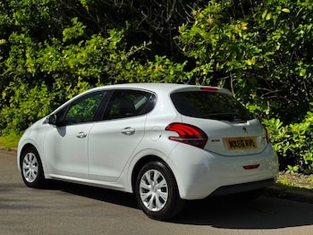 Used Peugeot 208 2016 for sale - 78739089: Photo